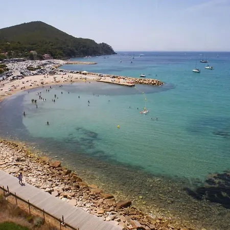Porte Du * Saint-Cyr-sur-Mer